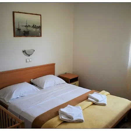 Sara Apartmán