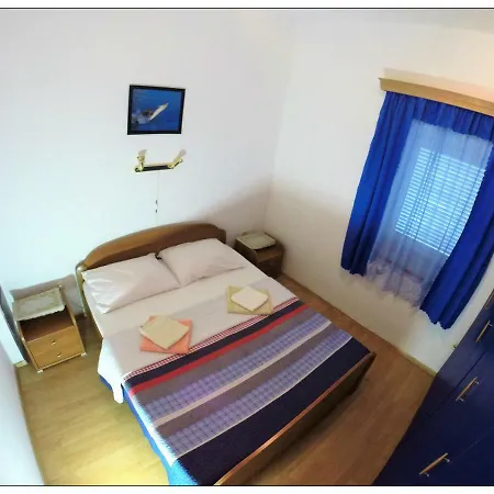 Sara Apartmán